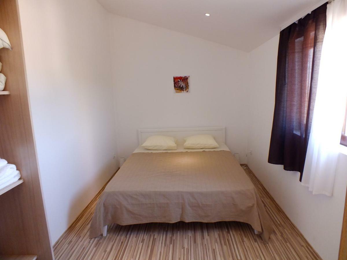 Apartmani Barisic بروداريكا المظهر الخارجي الصورة